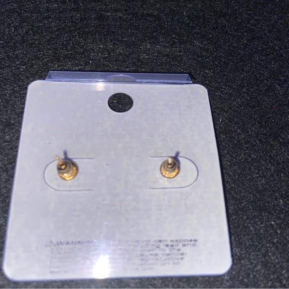 UP Crystal Collection Butterfly Rhinestones Stud Earrings in Black Gold & Pearls - Picture 2 of 2